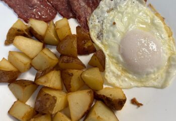 Eggs, Potatoes and Turkey Bacon