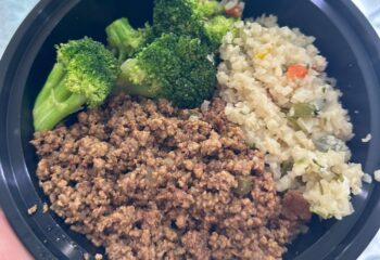 Ground Beef, Organic Cauliflower Rice, Broccoli