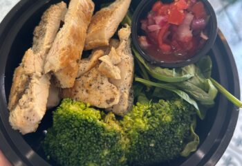 Grilled Chicken, Spinach, Broccoli, Pico